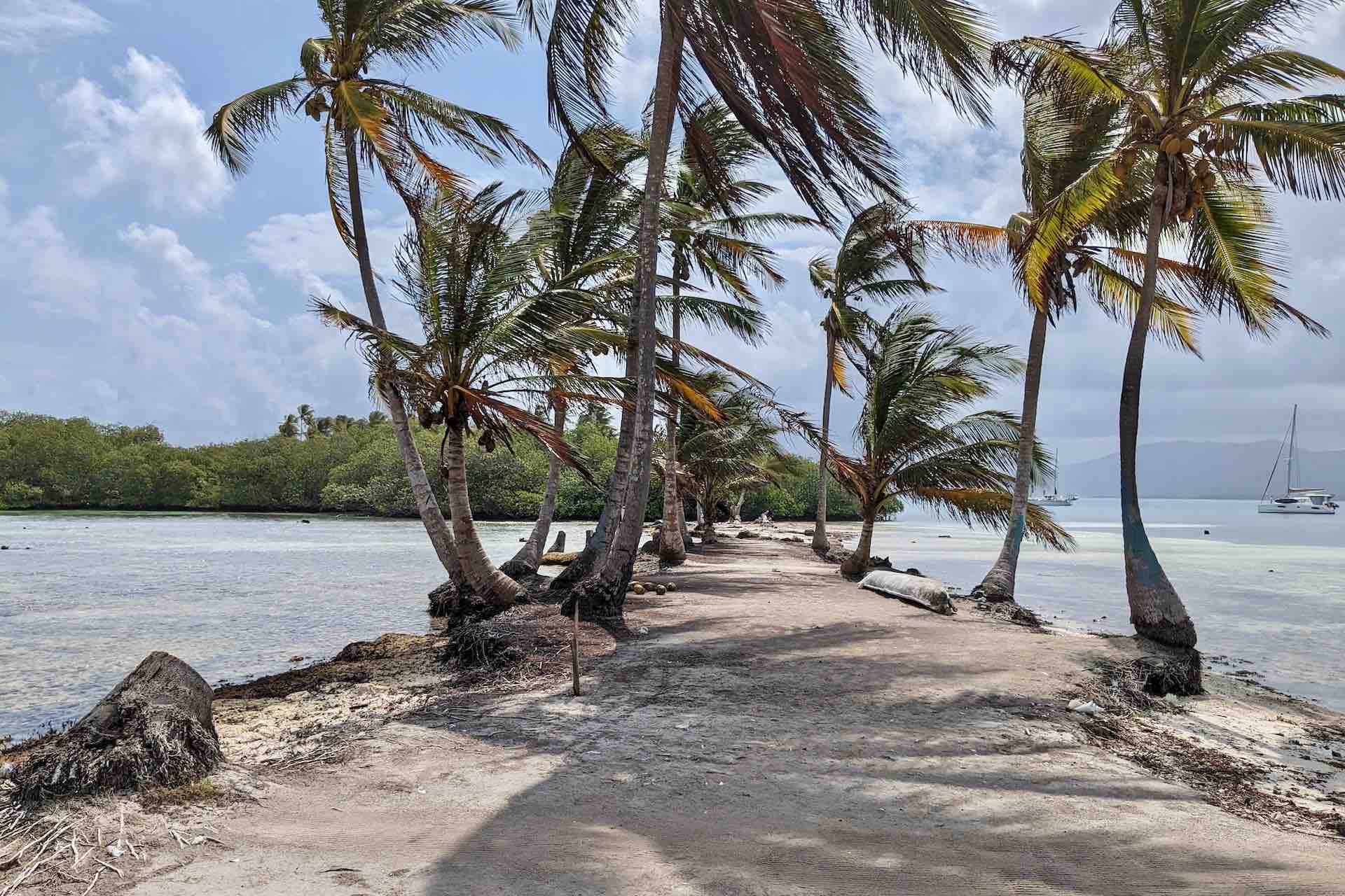 Isla Miryadup San Blas vacation island private cabins beach path